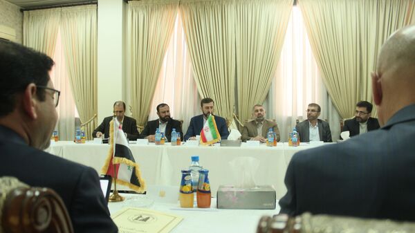 لجنة سورية عراقية إيرانية تسعي لإصدار مذكرات ادعاء بحق الإرهاب الأمريكي والإسرائيلي
 - سبوتنيك عربي
