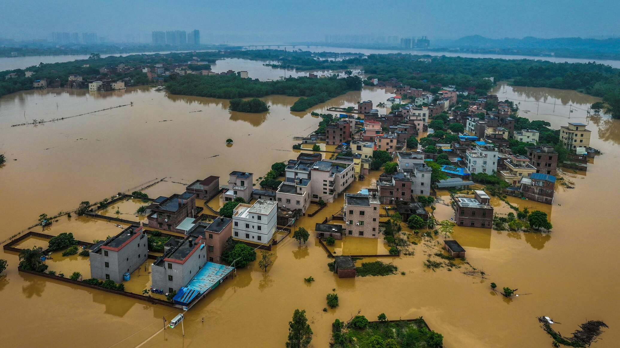 صور لأسوأ فيضان شهدته الصين منذ 50 عاما