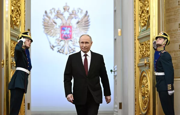 الرئيس الروسي المنتخب فلاديمير بوتين خلال حفل تنصيبه في الكرملين. - سبوتنيك عربي