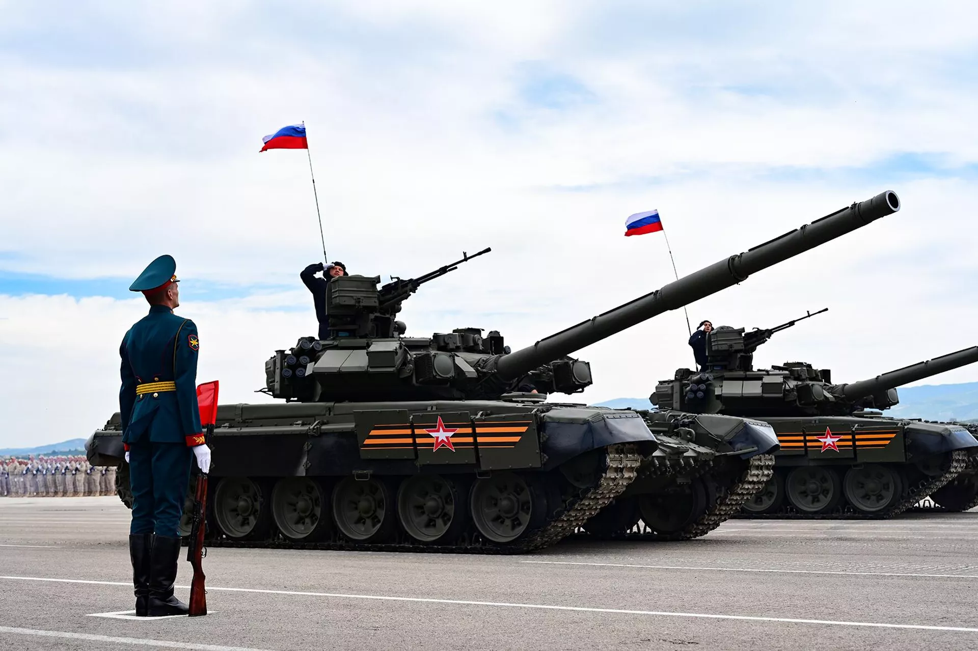 احتفالات عيد (النصر) في قاعدة حميميم بمشاركة 1200 جندي روسي وسوري - سبوتنيك عربي, 1920, 09.05.2024