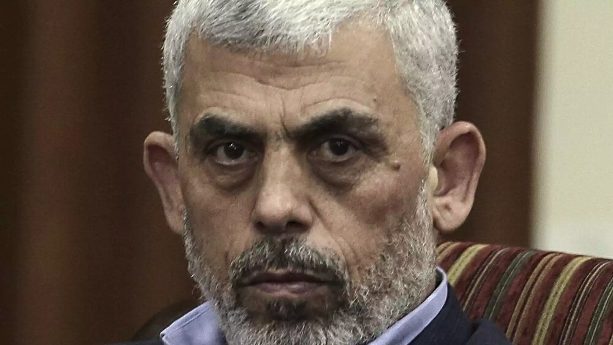 إسرائيل تزعم العثور على مذكرة بخط يد يحيى السنوار