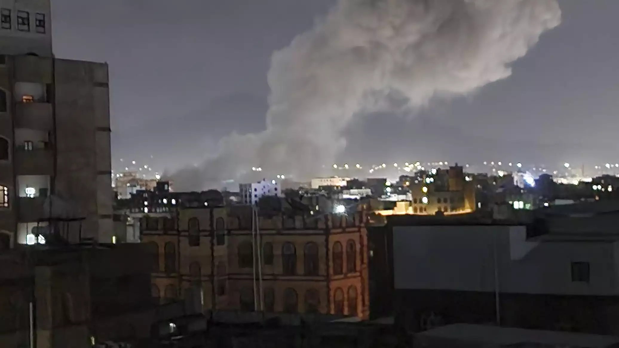 مصدر لـ"سبوتنيك": مقتل رئيس حكومة "أنصار الله" اليمنية إثر قصف إسرائيلي على صنعاء
