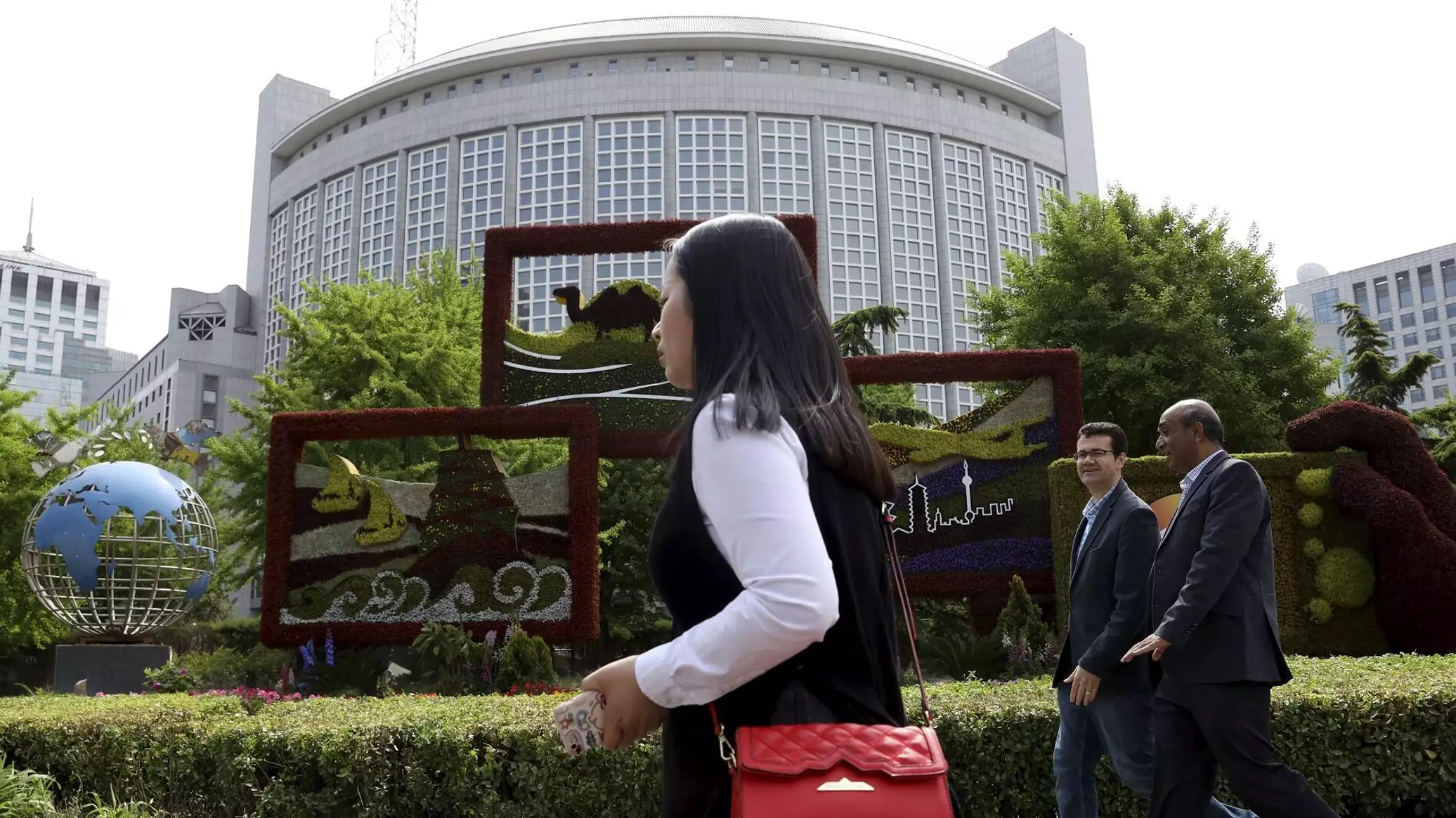 الصين تعلن فتح أبوابها للمواهب المتميزة بعد رسوم ترامب على تأشيرات "العمالة الماهرة"