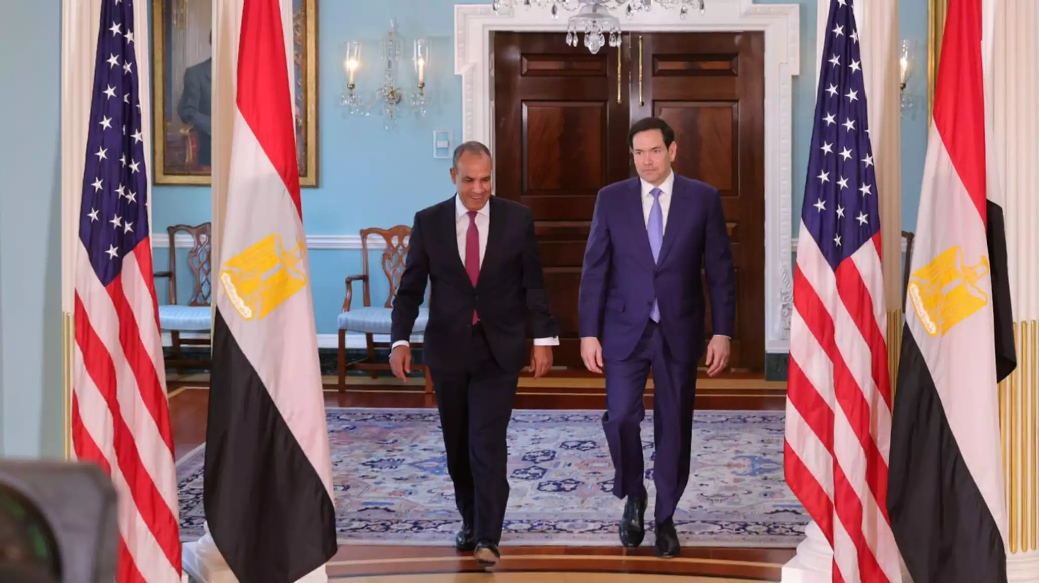 مصر وأمريكا تناقشان خطة ترامب بشأن غزة