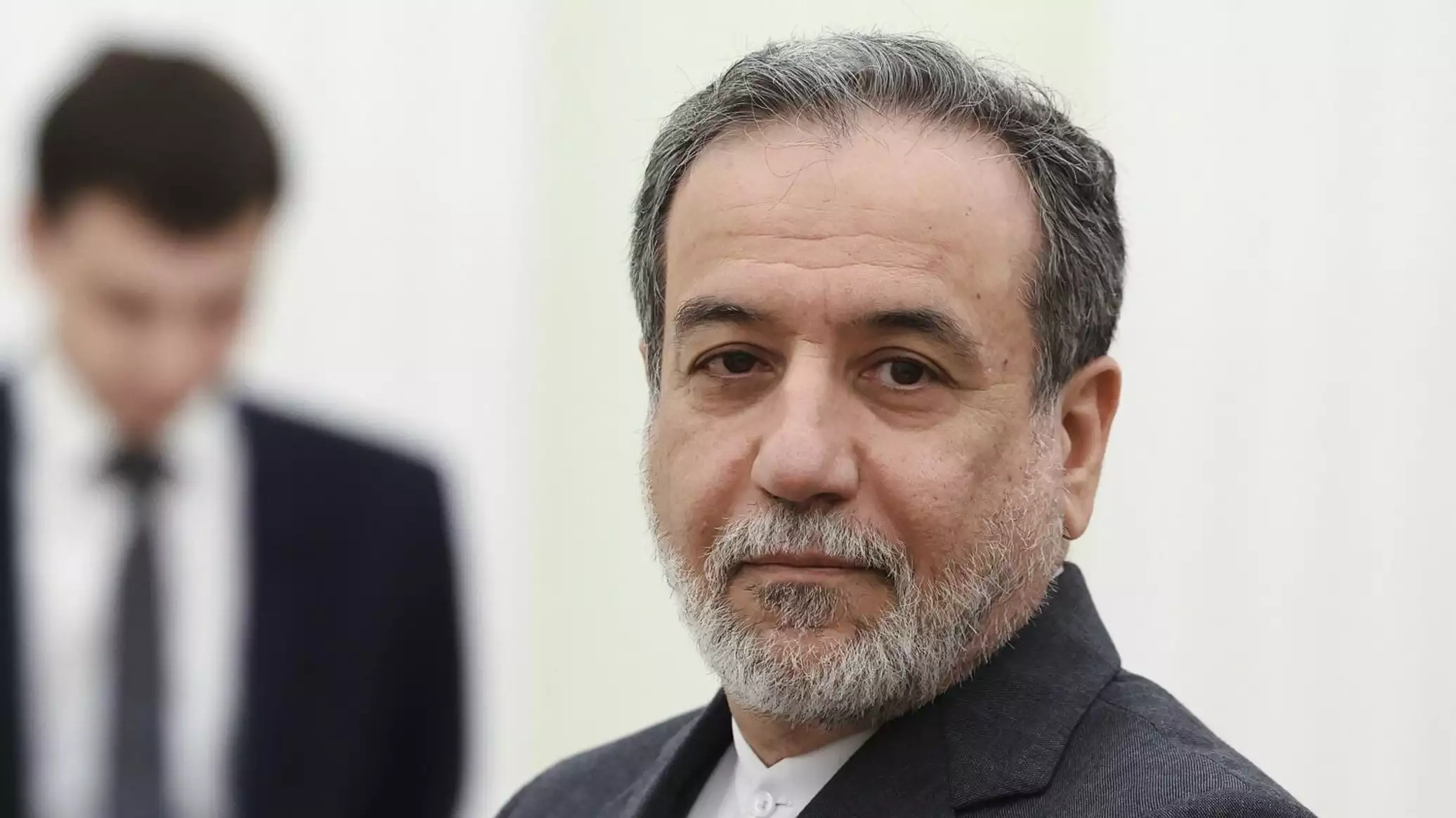 إيران ترفض "آلية الزناد" وتصفها بغير القانونية وسط تحركات أوروبية وأمريكية لإعادة العقوبات