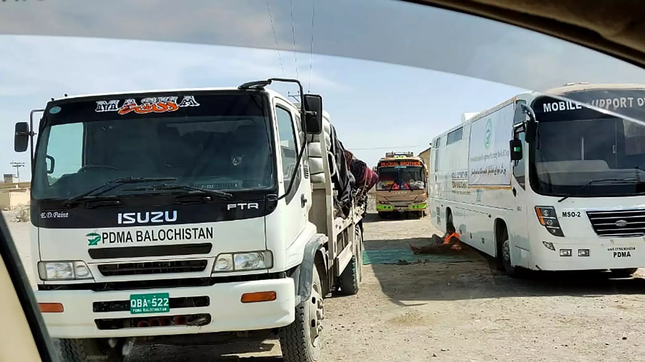 إيران تعلن إلغاء الرسوم الجمركية على 87% من البضائع المتبادلة مع أرمينيا