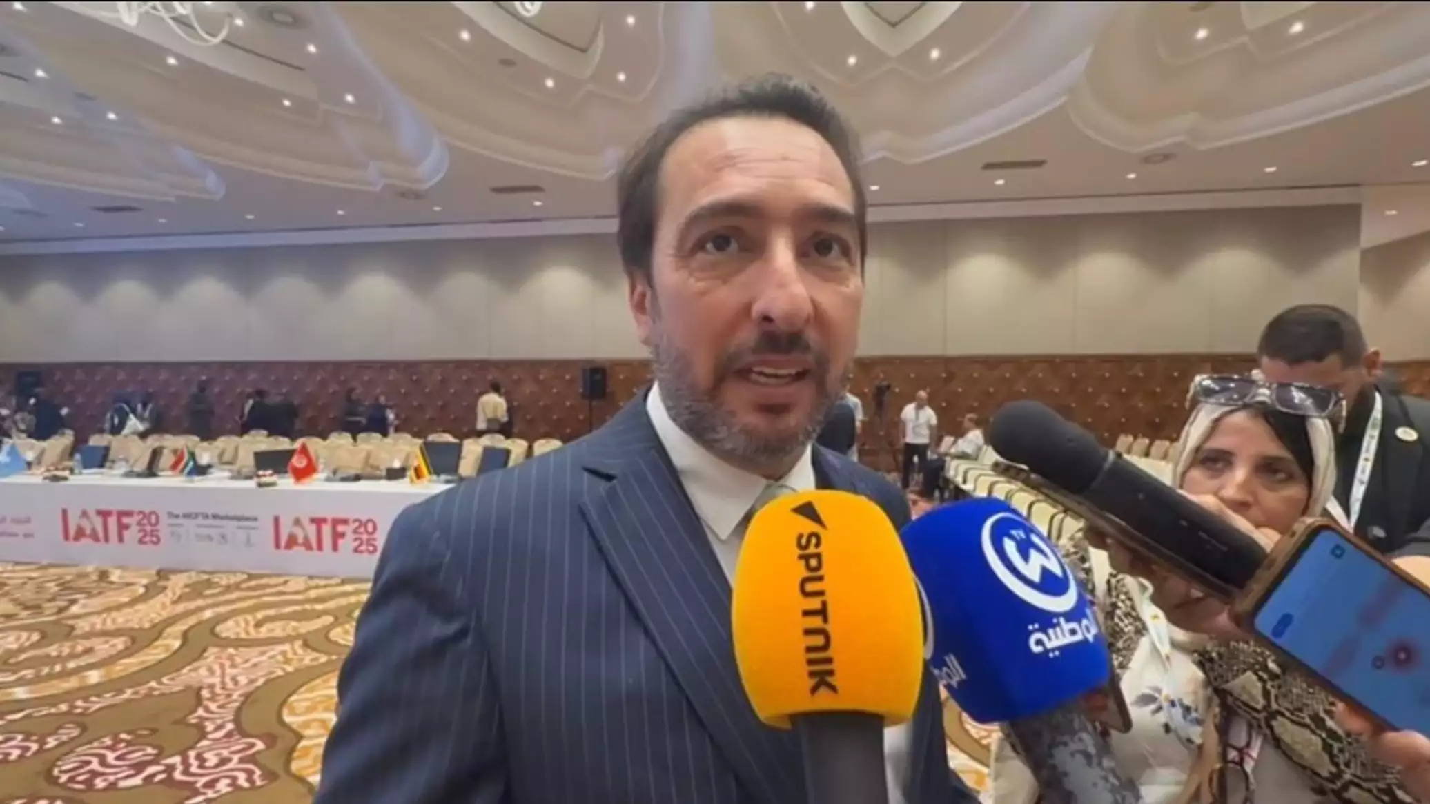 رئيس مجلس التجديد الاقتصادي الجزائري: الجزائر بوابة أفريقيا نحو استقلال اقتصادي متكامل.. فيديو