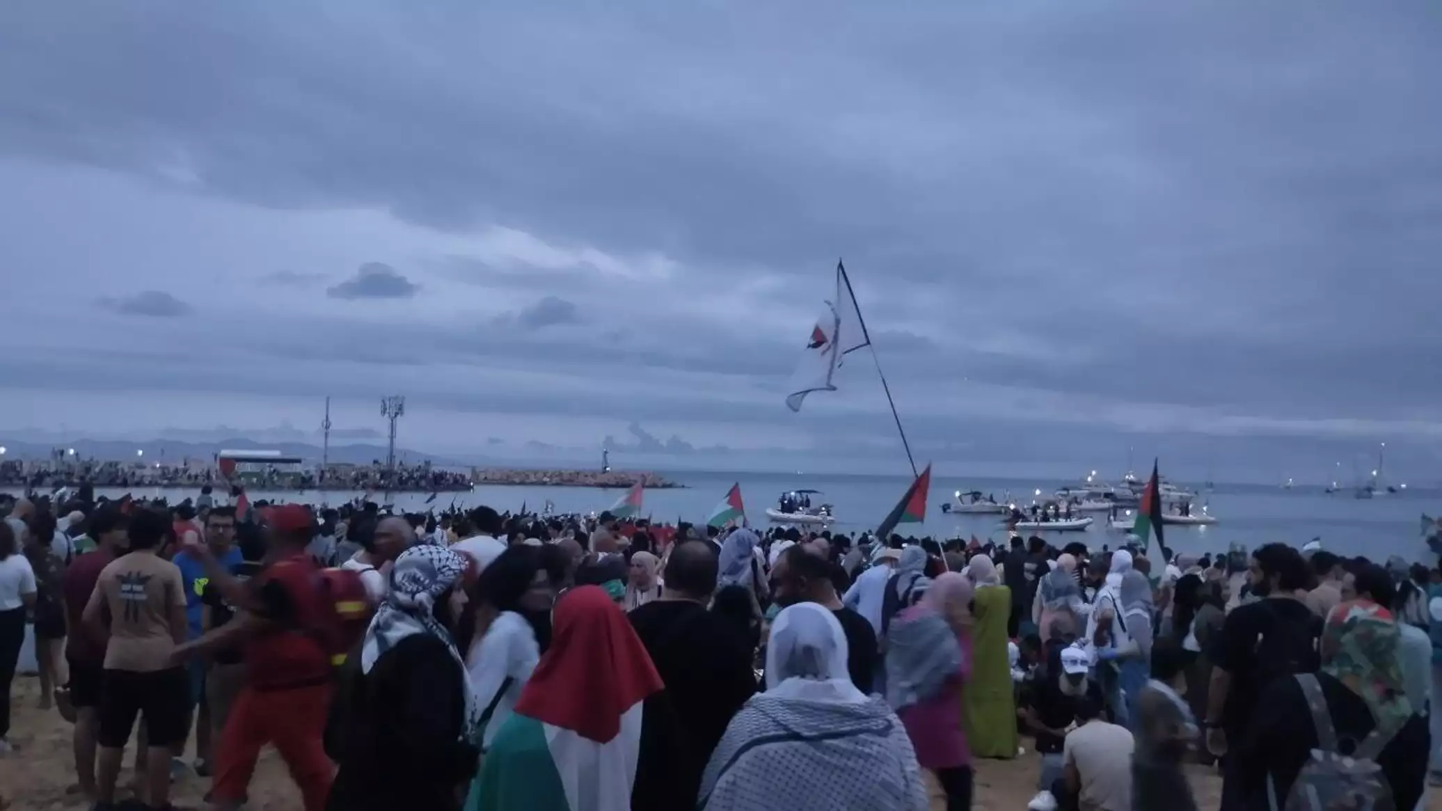 أسطول الصمود العالمي: حكومات تحذر مشاركين في الأسطول من هجوم إسرائيلي وشيك