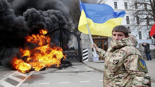 مقاتلو مجموعة آيدار Aydar يقتحمون وزارة الدفاع الأوكرانية - سبوتنيك عربي