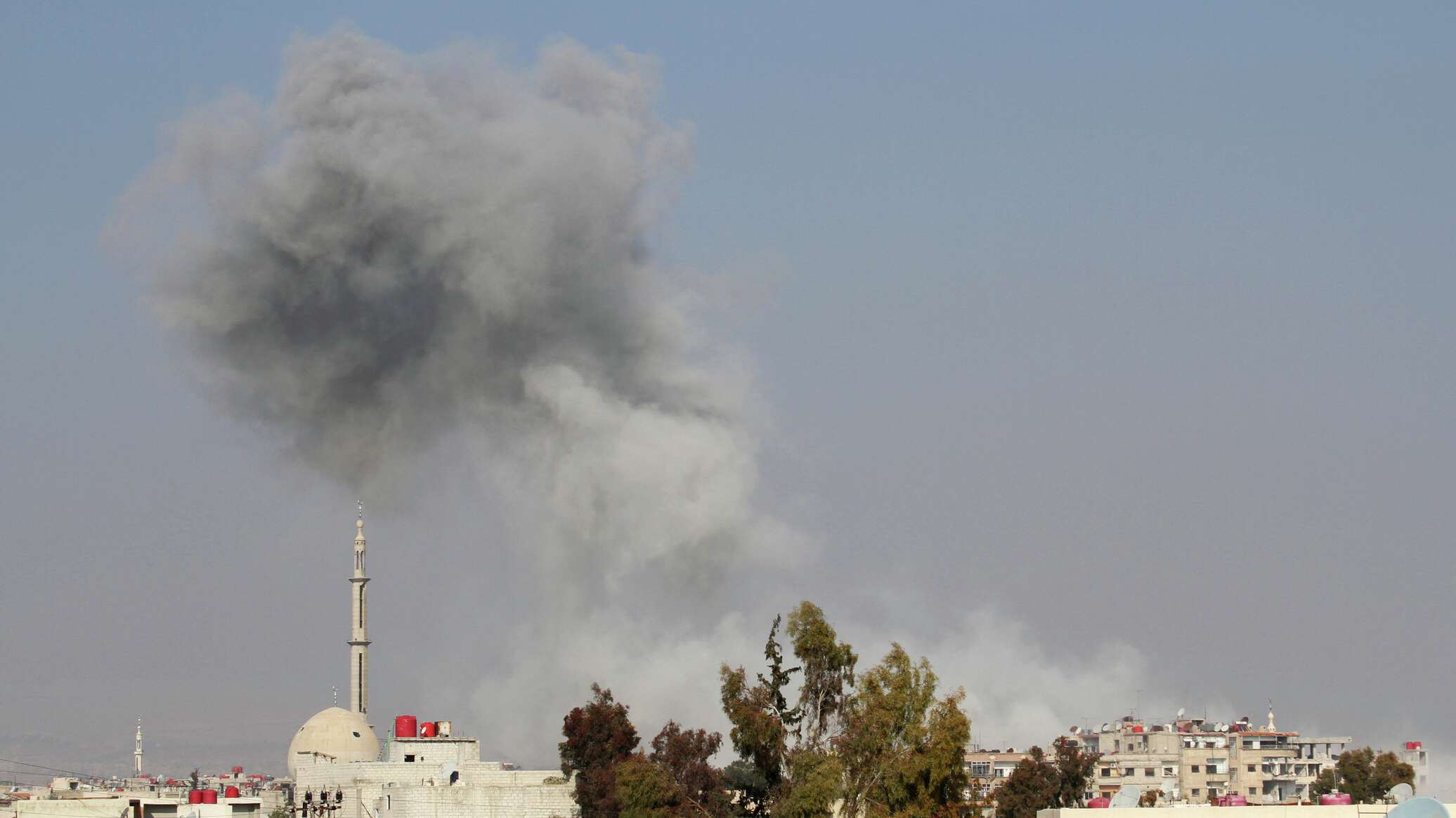 الدفاع السورية تعلن إصابة مدنيين اثنين وخسائر مادية جراء "العدوان الإسرائيلي" في ريف دمشق