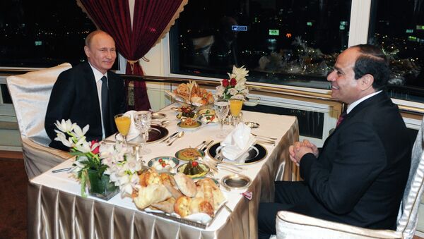عشاء بوتين والسيسي أعلى برج القاهرة - سبوتنيك عربي