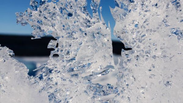 الجليد على بحيرة بايكال - سبوتنيك عربي