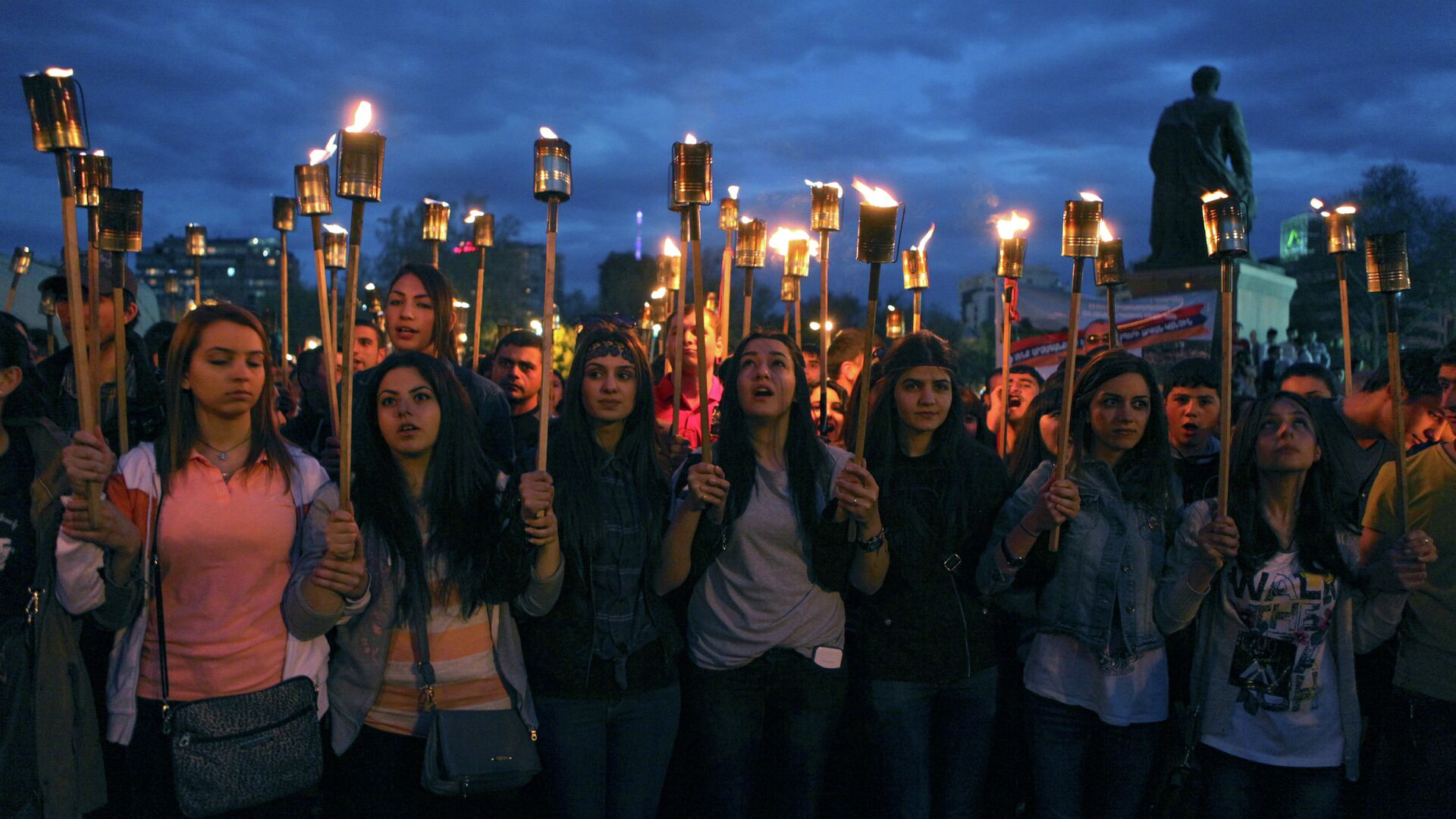 تكريم ذكرى ضحايا المذابح ضد الأرمن في عام 1915 - سبوتنيك عربي, 1920, 27.04.2021