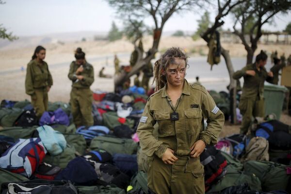 فتاة من كتيبة كاراكال بالجيش الإسرائيلي - سبوتنيك عربي