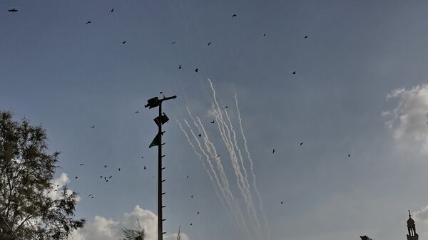 إطلاق صواريخ من غزة باتجاه إسرائيل - سبوتنيك عربي