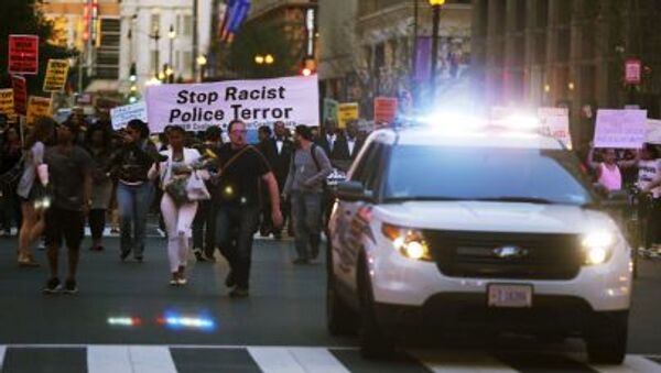 احتجاجات ضد عنف الشرطة في مدن الولايات المتحدة - سبوتنيك عربي