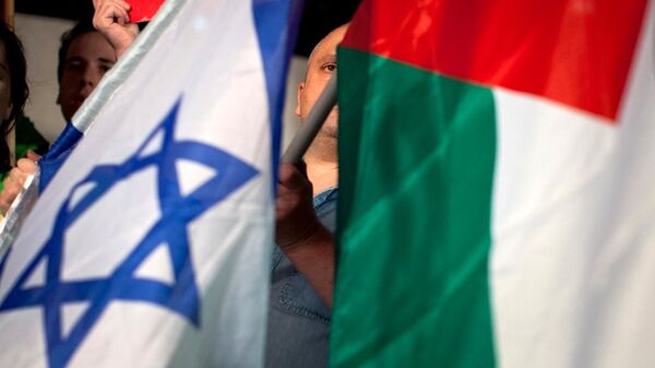 اعلام فلسطينية وإسرائيلية - سبوتنيك عربي