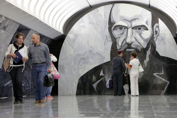 محطة دوستويفسكايا التي سُميت بإسم الكاتب الروسي الشهير فيودور دوستويفسكي - سبوتنيك عربي