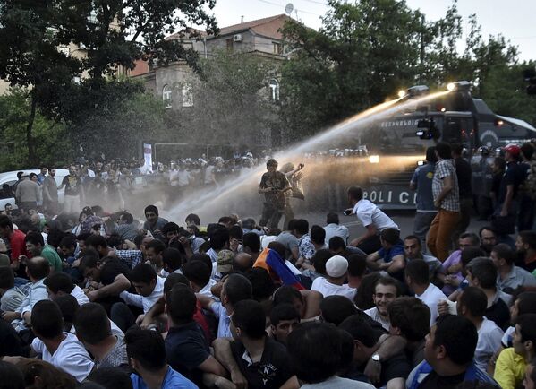 الاحتجاجات فى أرمينيا - سبوتنيك عربي