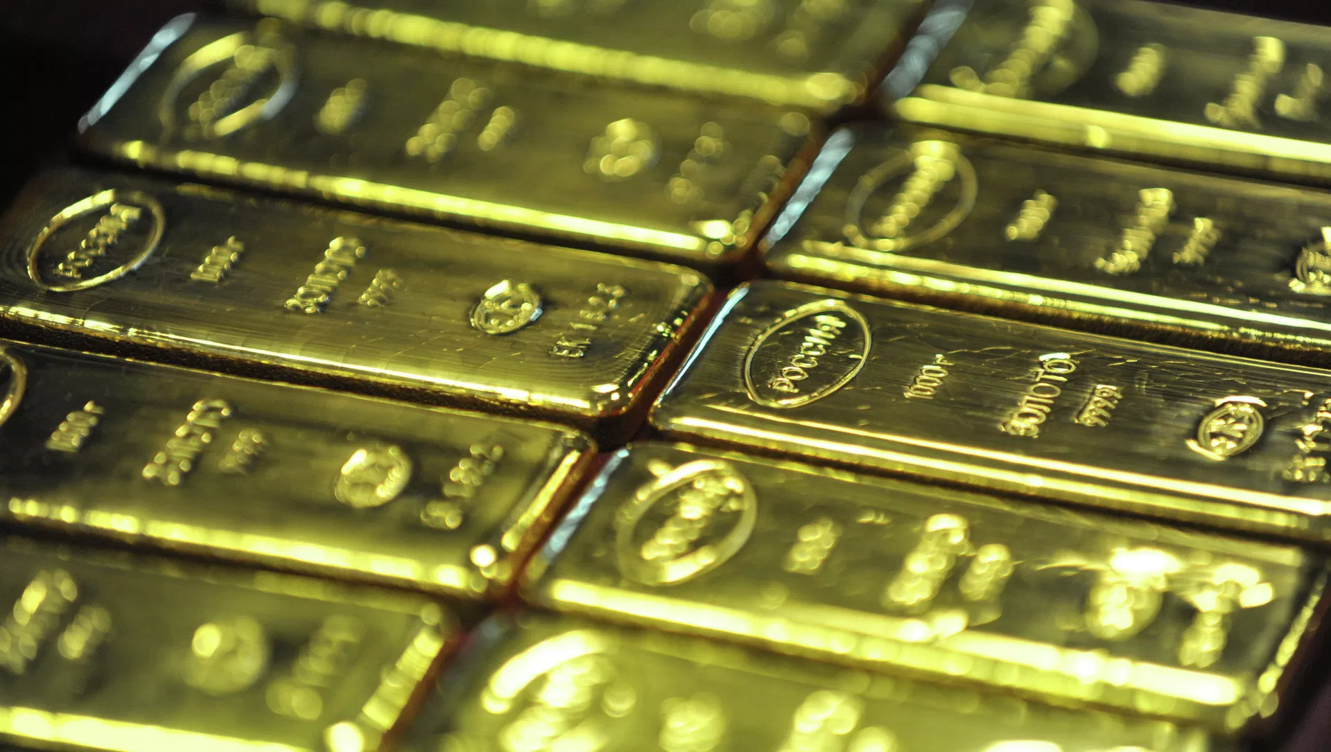 سعر أونصة الذهب سجل 7439 ريالا وعيار 24 وصل 239.20 للجرام