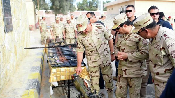 الرئيس المصري يرتدى الزي العسكري لأول مرة منذ انتخابه - سبوتنيك عربي
