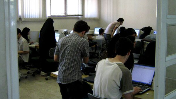 طلاب إيرانيين - سبوتنيك عربي