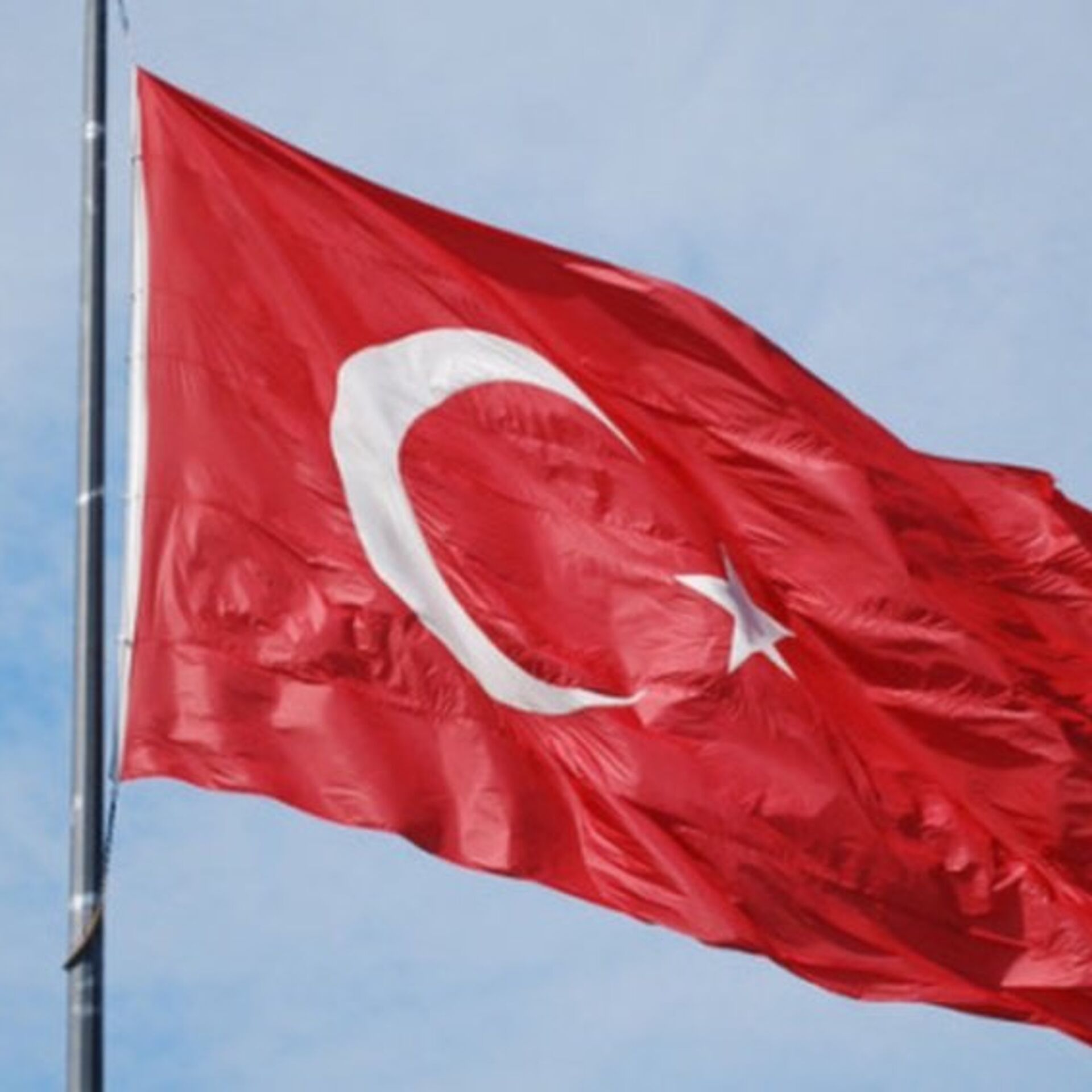 تركيا تدين إهانة علمها في ليبيا وتطالب باتخاذ إجراءات لمنع مثل هذه  