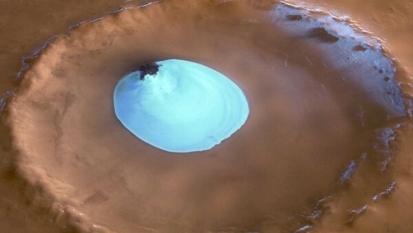 حفرة جليدية على سطح المريخ - سبوتنيك عربي