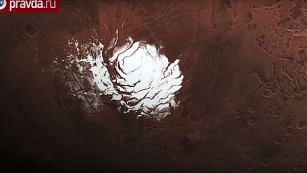 سقوط الثلج على سطح كوكب المريخ - سبوتنيك عربي