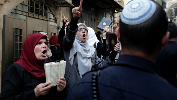 المستوطنون اليهود يقتحمون الأقصى بحراسة الشرطة - سبوتنيك عربي