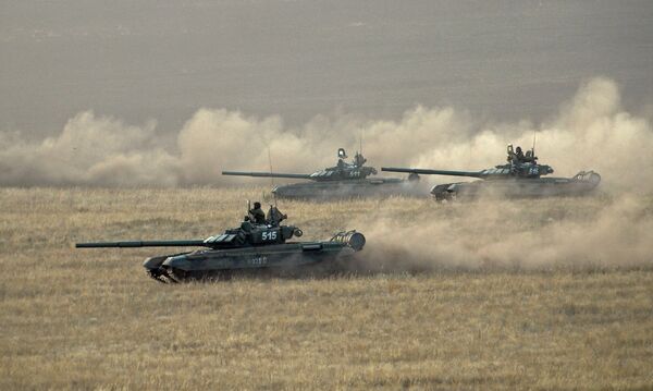 الدبابات الروسية تشارك فى المناروات - سبوتنيك عربي