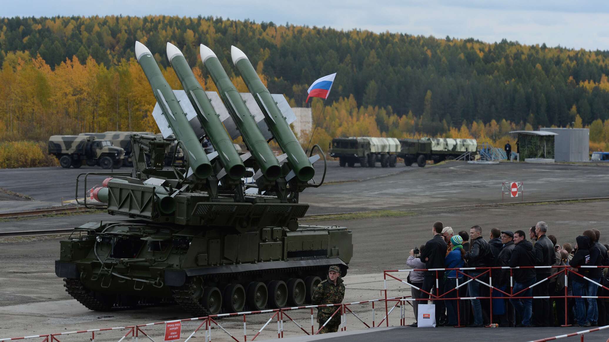 وزير الصناعة والتجارة الروسي: روسيا تتفوق على الغرب حاليا في معدل إنتاج الأسلحة