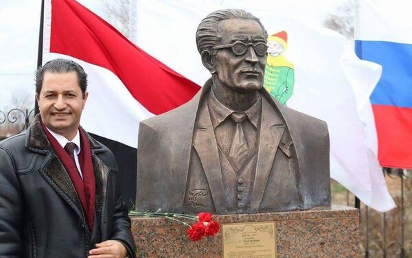 السروى وتمثال طه حسين فى روسيا - سبوتنيك عربي