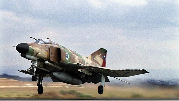 مقاتلة إسرائيلية من طراز فانتوم -4 في عام 2003 - سبوتنيك عربي