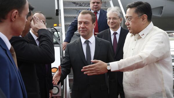 وصول رئيس الحكومة الروسية دميتري ميدفيديف إلى مانيلا - سبوتنيك عربي