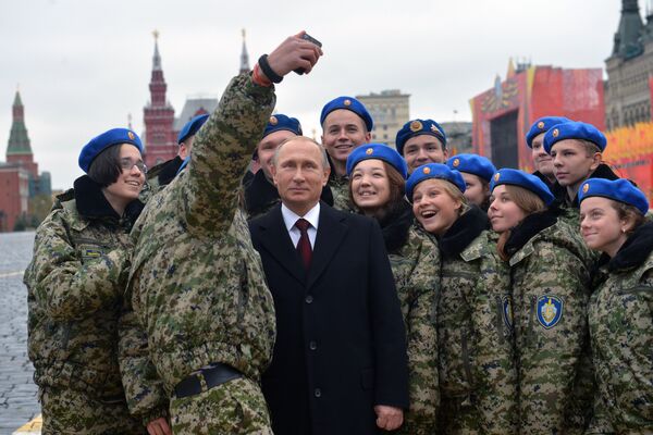 فلاديمير بوتين - القائد الأعلى للقوات الروسية المسلحة - سبوتنيك عربي