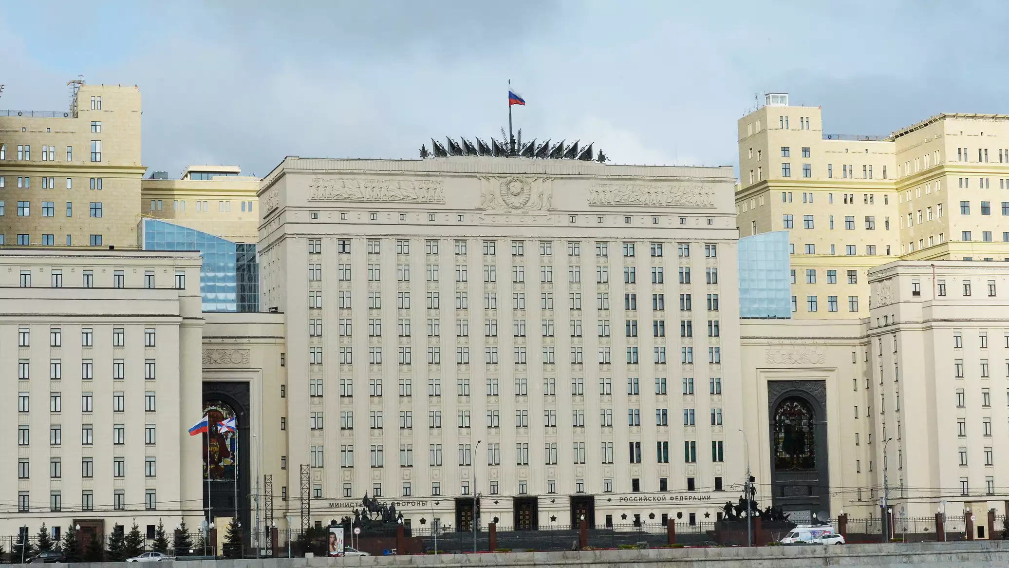 الدفاع الروسية: الضربات استهدفت فقط منشآت الصناعات العسكرية الأوكرانية ولا خطط لضرب أهداف في بولندا