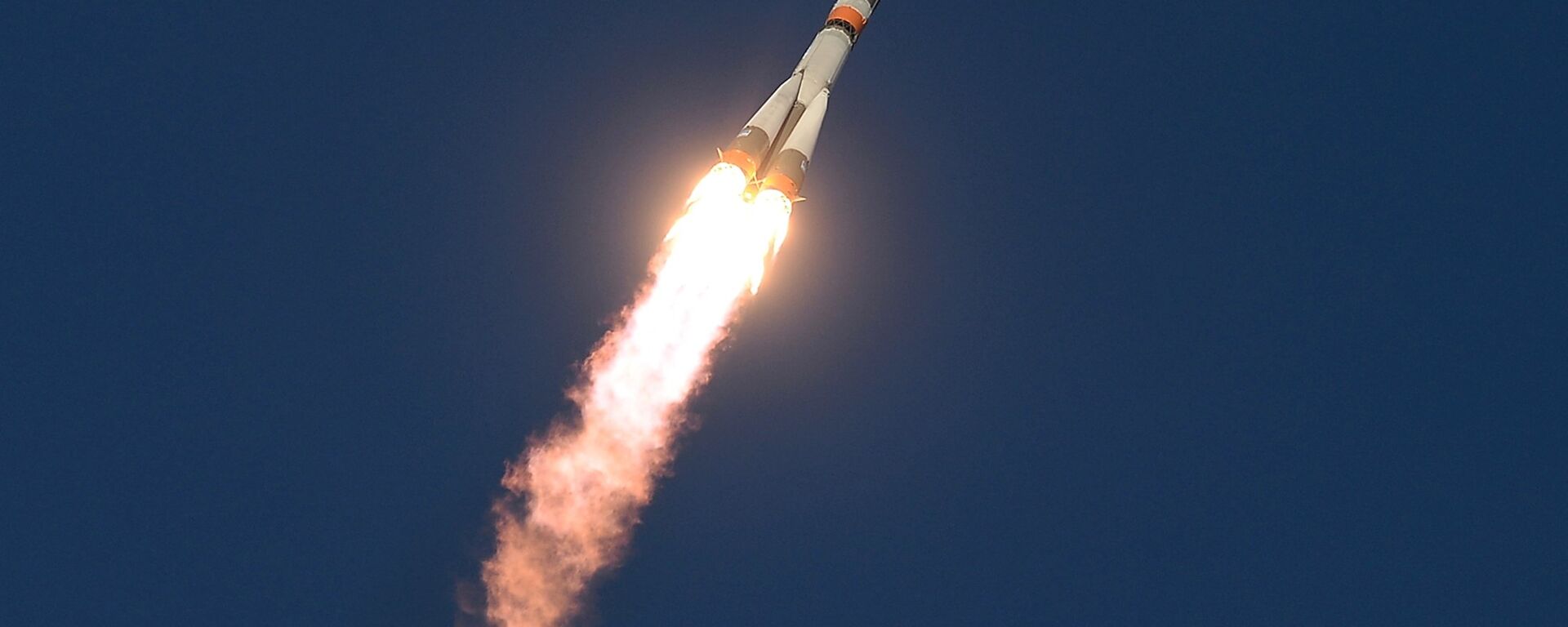 صاروخ فضائي روسي - سبوتنيك عربي, 1920, 05.02.2024