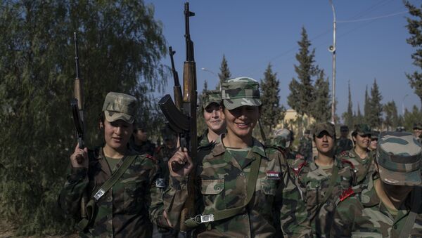مجندات الأكاديمية العسكرية فى سوريا - سبوتنيك عربي