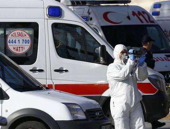 خبراء الطب الشرعي في موقع الانفجار في اسطنبول - سبوتنيك عربي