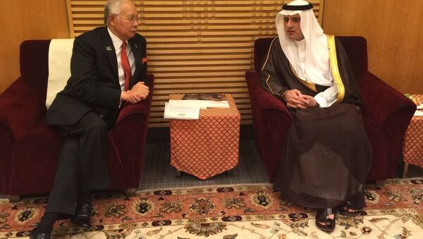 وزير الخارجية السعودي عادل الجبير ورئيس الوزراء الماليزي نجيب عبد الرازق - سبوتنيك عربي