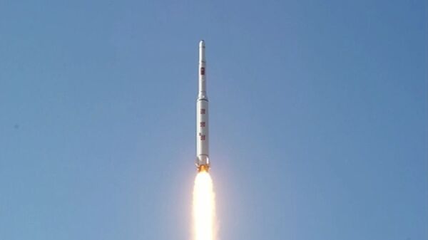 إطلاق كوريا الشمالية صاروخا بالستيا - سبوتنيك عربي