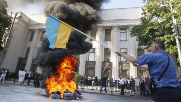 مظاهرة احتجاجية عند البرلمان الأوكراني - سبوتنيك عربي