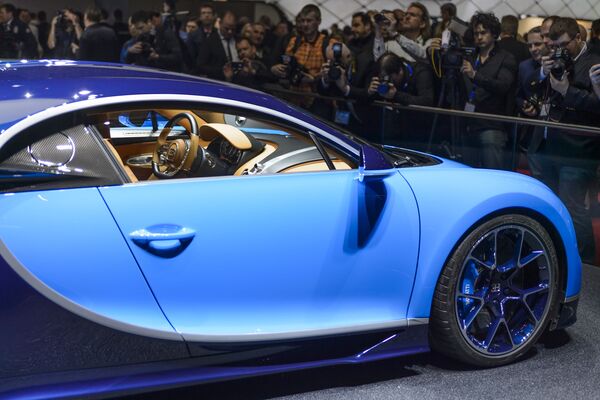 سيارة  Bugatti Chiron في المعرض الـ 86 جنيف الدولي للسيارات. - سبوتنيك عربي
