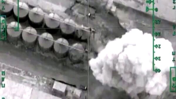 القوات الجوية-الفضائية الروسية تشن غارات دقيقة على مواقع الإرهابيي في محافظة خفسة كبير في سوريا. - سبوتنيك عربي