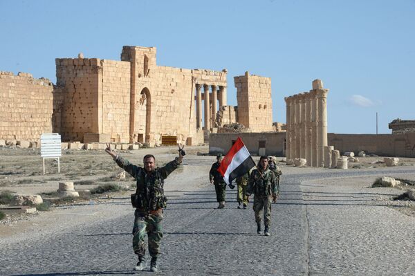قوات الدفاع الوطني صقور الصحراء السورية بعد تحرير تدمر، سوريا. - سبوتنيك عربي
