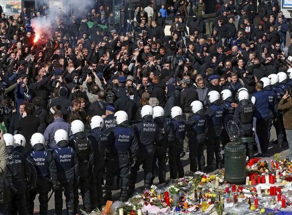 احتجاجات ضد موجة الأعمال الإرهابية في بروكسل، بلجيكا 27 مارس/ آذار 2016. - سبوتنيك عربي