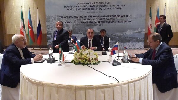 لقاء ثلاثي بين وزراء خارجية روسيا وإيران وأذربيجان في باكو - سبوتنيك عربي