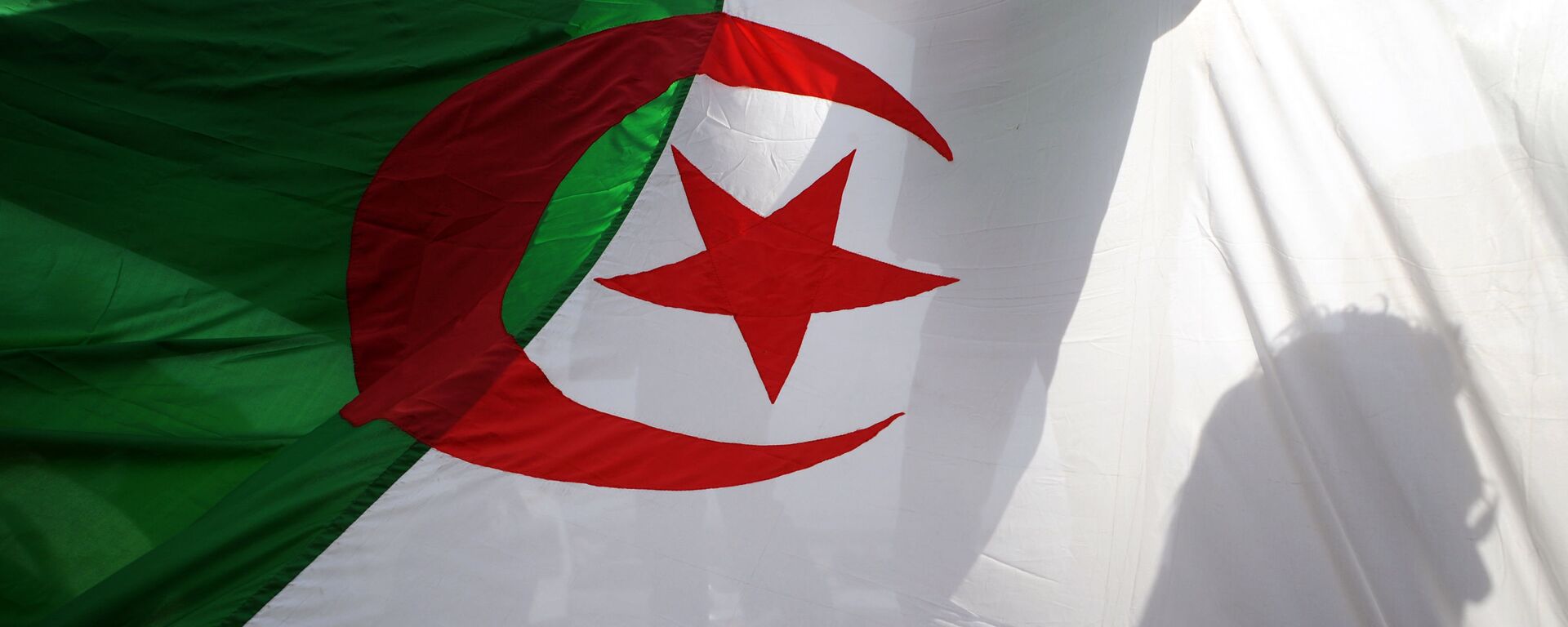 العلم الجزائري - سبوتنيك عربي, 1920, 08.03.2021