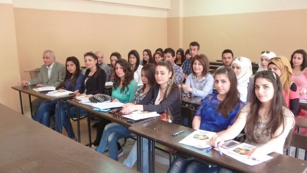 طلبة اللغة الروسية في دمشق - سبوتنيك عربي